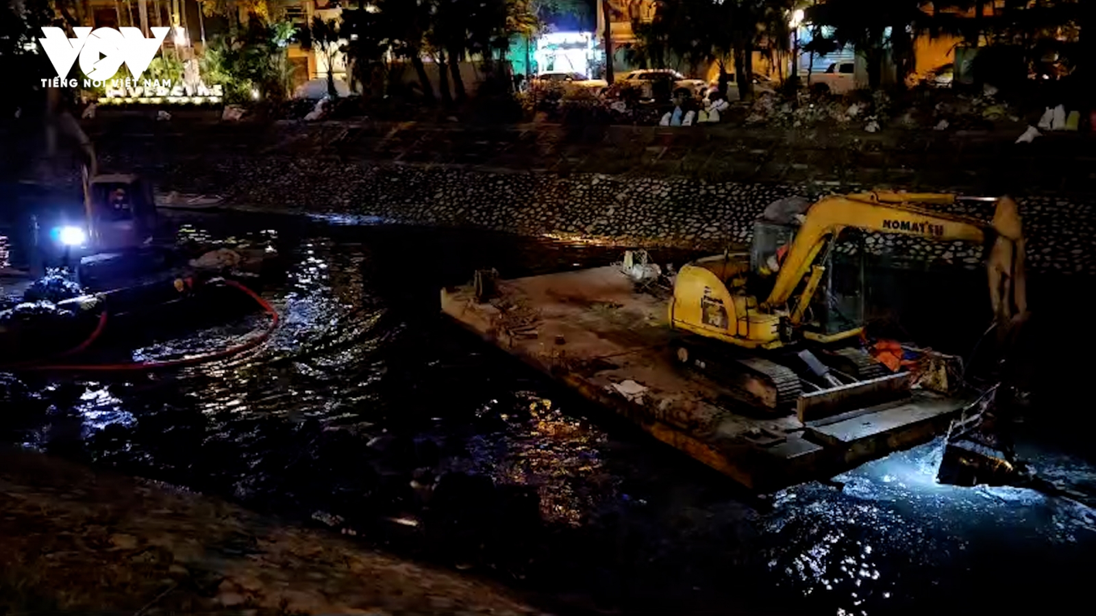 Chạy đua nạo vét xuyên đêm, nâng cấp hạ tầng thoát nước nội đô Hà Nội