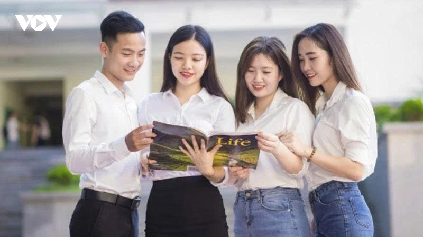 Nhiều trường sư phạm bỏ tổ hợp A00, C00 khi xét tuyển ngành Giáo dục tiểu học