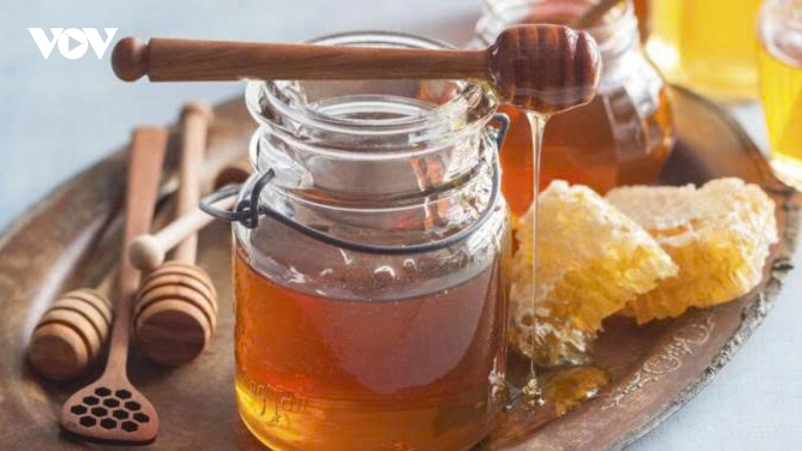 Vì sao mật ong có thể để hàng nghìn năm mà không hỏng?