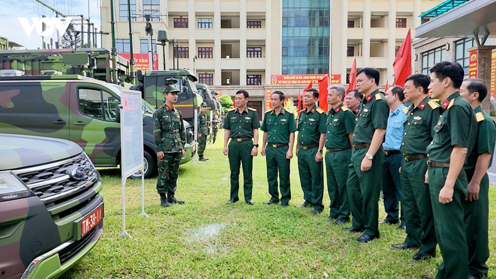 Đẩy mạnh chuyển đổi số trong bảo đảm kỹ thuật tác chiến điện tử toàn quân