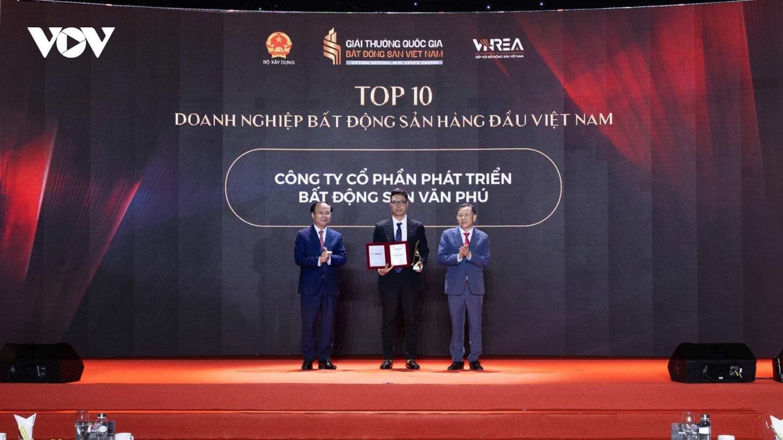 Văn Phú được vinh danh Top 10 Doanh nghiệp bất động sản hàng đầu Việt Nam