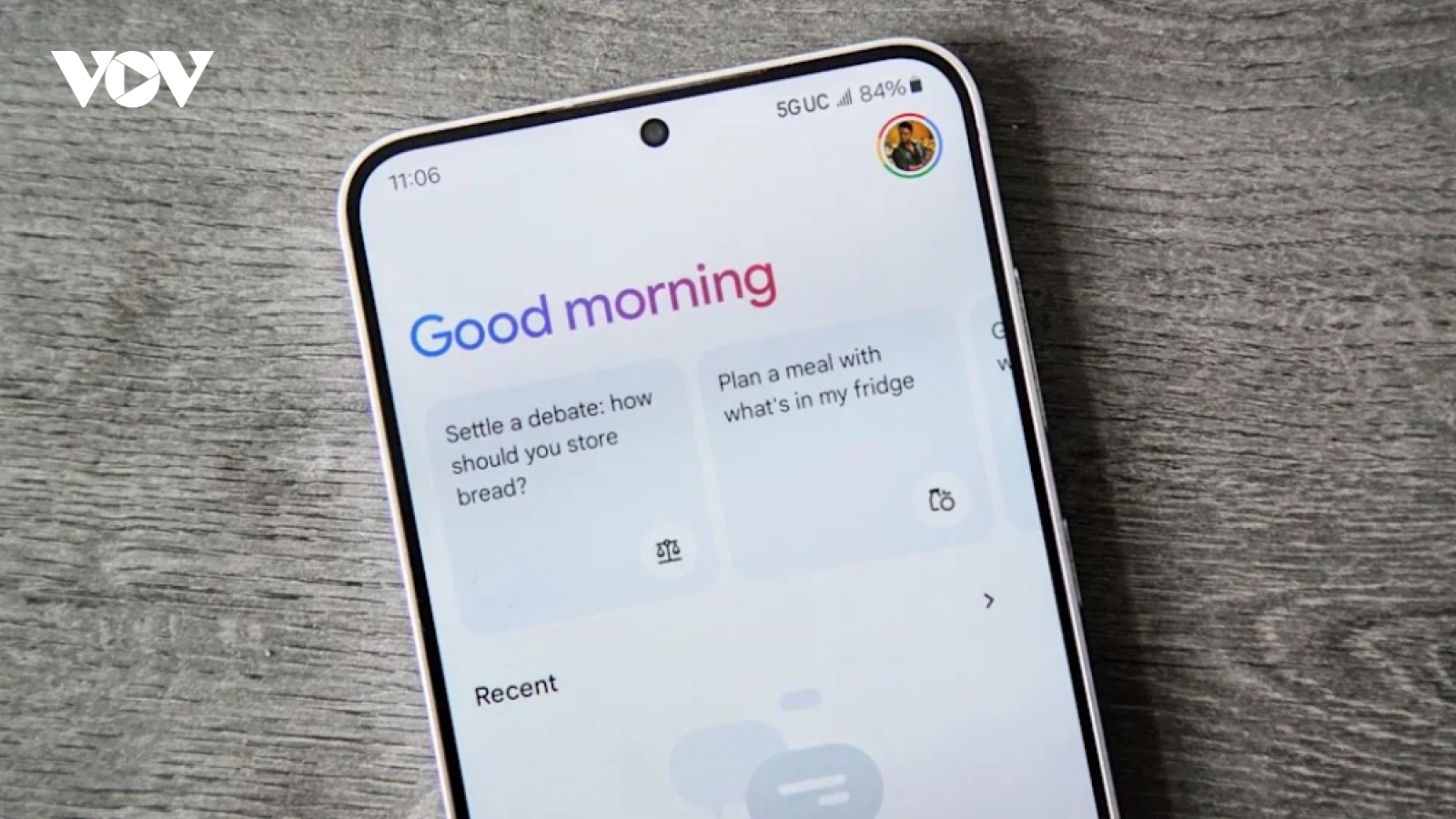 Google chính thức mở rộng trợ lý AI Gemini đến phân khúc điện thoại Android giá rẻ