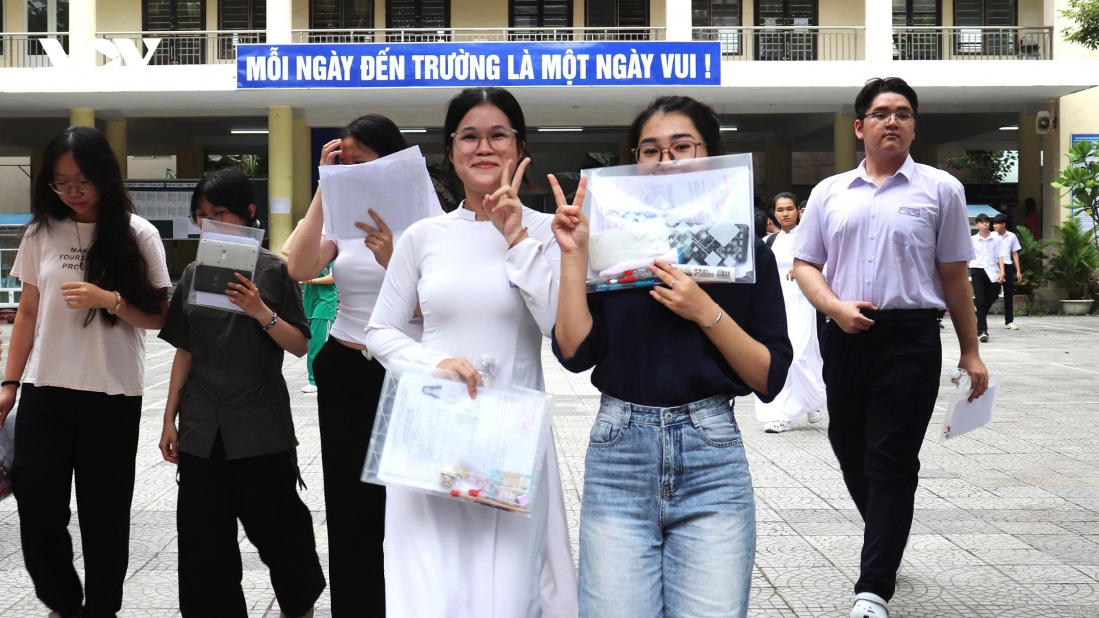 Đà Nẵng: 359 thí sinh vắng mặt trong ngày đầu tiên thi tốt nghiệp THPT