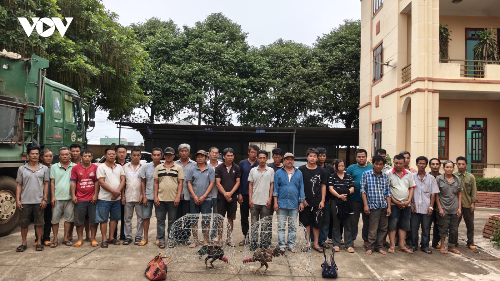 Gia Lai: Đột kích trường gà, bắt quả tang 31 đối tượng đánh bạc