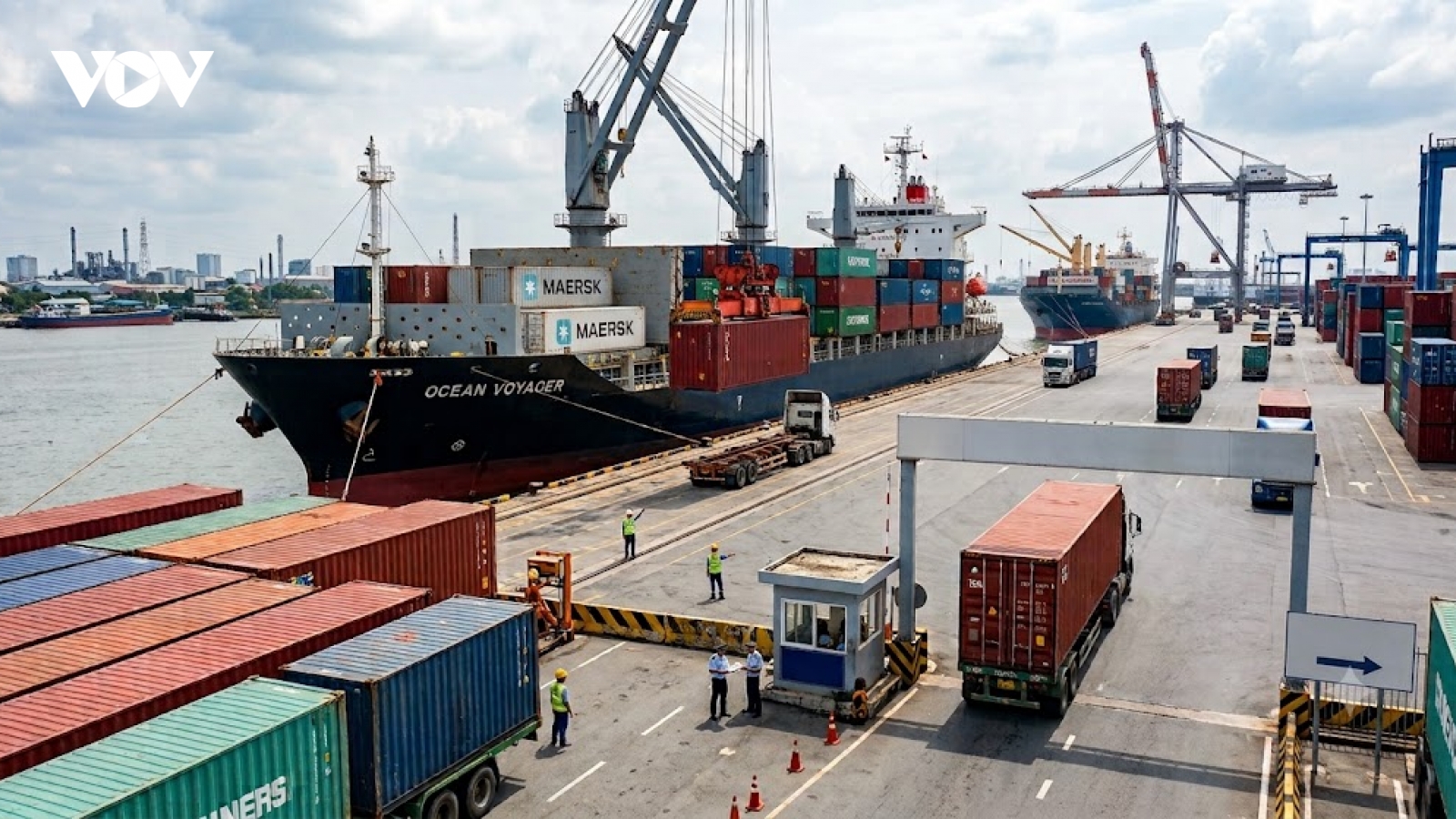 Xử lý vướng mắc về thời hạn lập hồ sơ giảm thuế với hàng hóa nhập khẩu