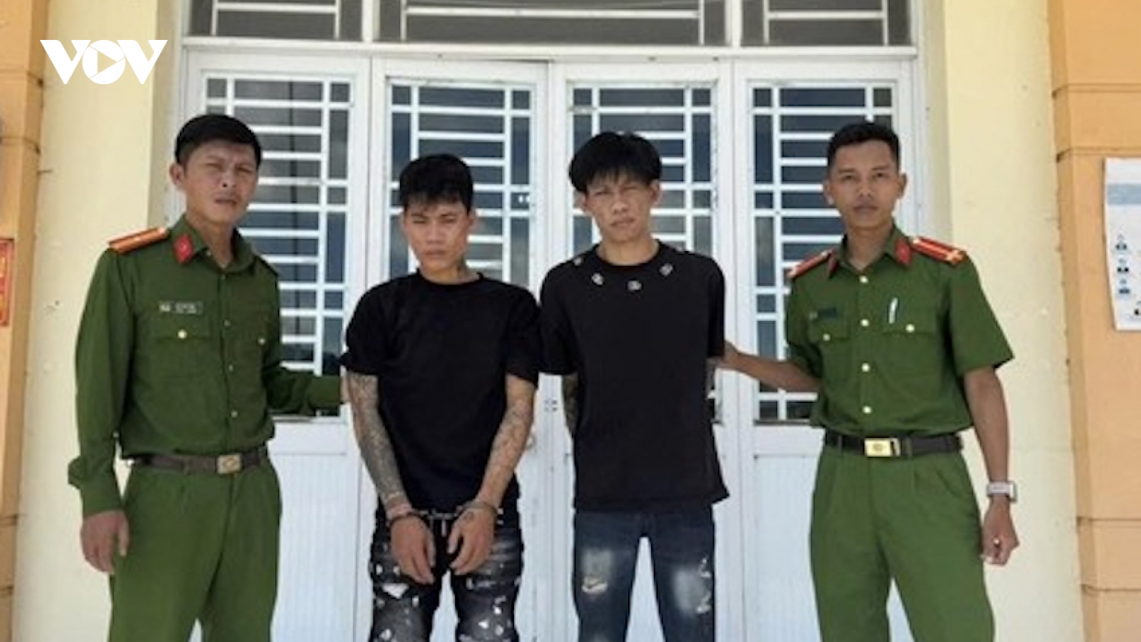 TP.HCM bắt giữ 2 đối tượng cướp giật điện thoại sau chưa đầy 24 giờ