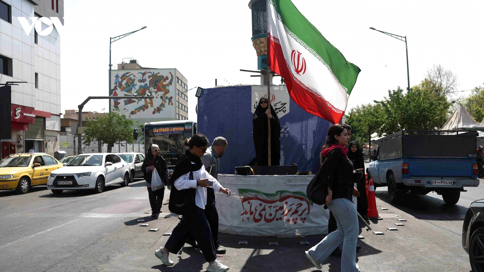 Ông Trump tuyên bố Iran sẽ phải “trả giá”, lộ khả năng thay đổi quan điểm