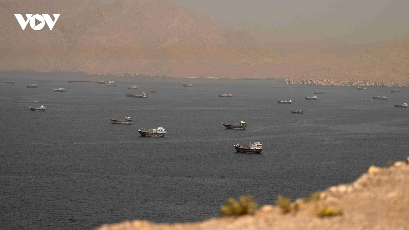 Iran và Oman lập “ủy ban chung” để thảo luận về eo biển Hormuz