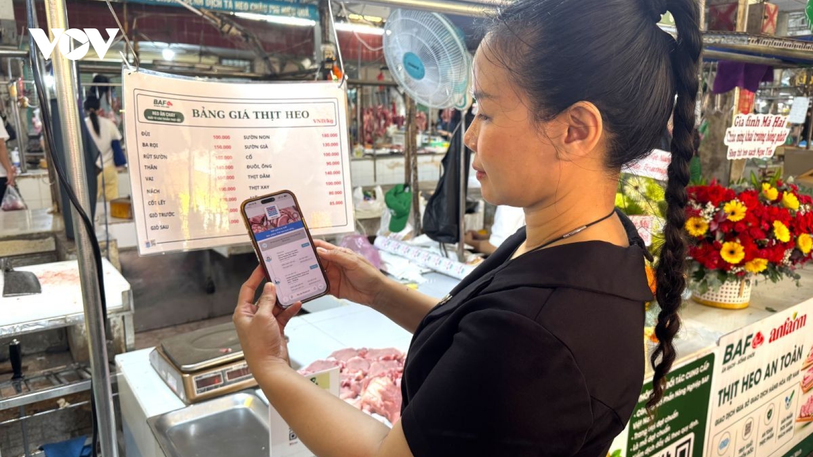 TP.HCM khai trương mô hình bán thịt heo mới đầu tiên của cả nước