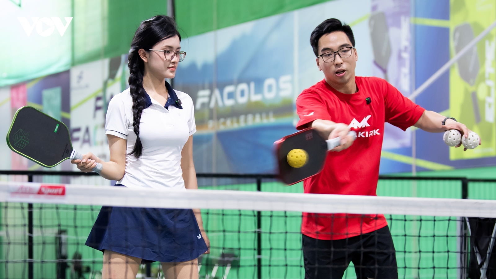 Nhập môn Pickleball: Hướng dẫn kỹ thuật Swing Volley Forehand