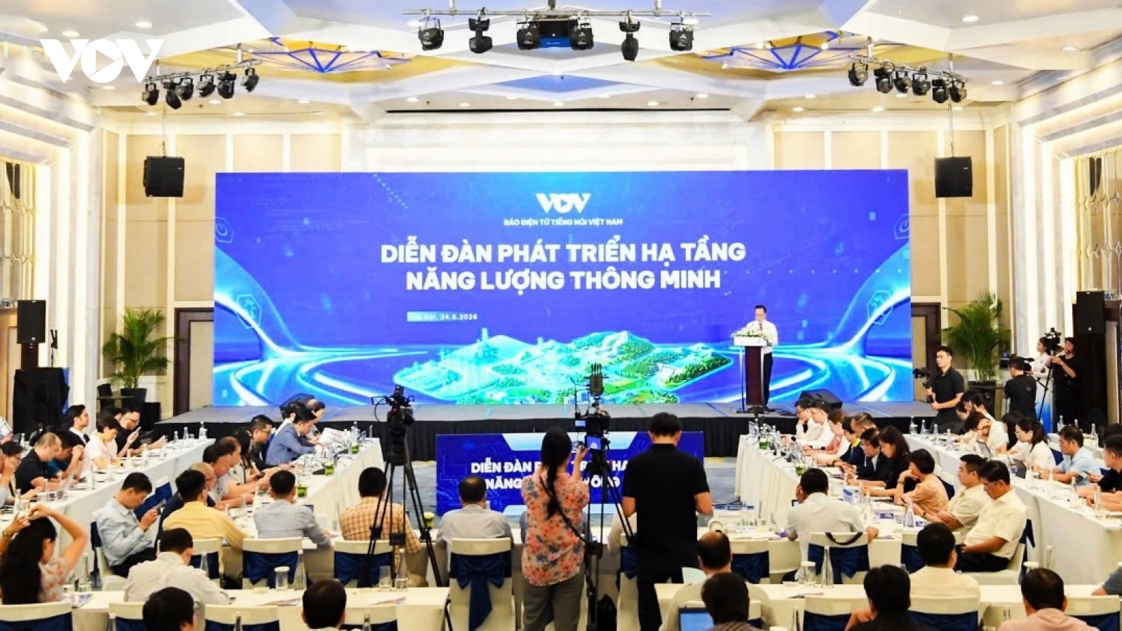 Smart energy infrastructure key to Vietnam’s green growth, digital transformation