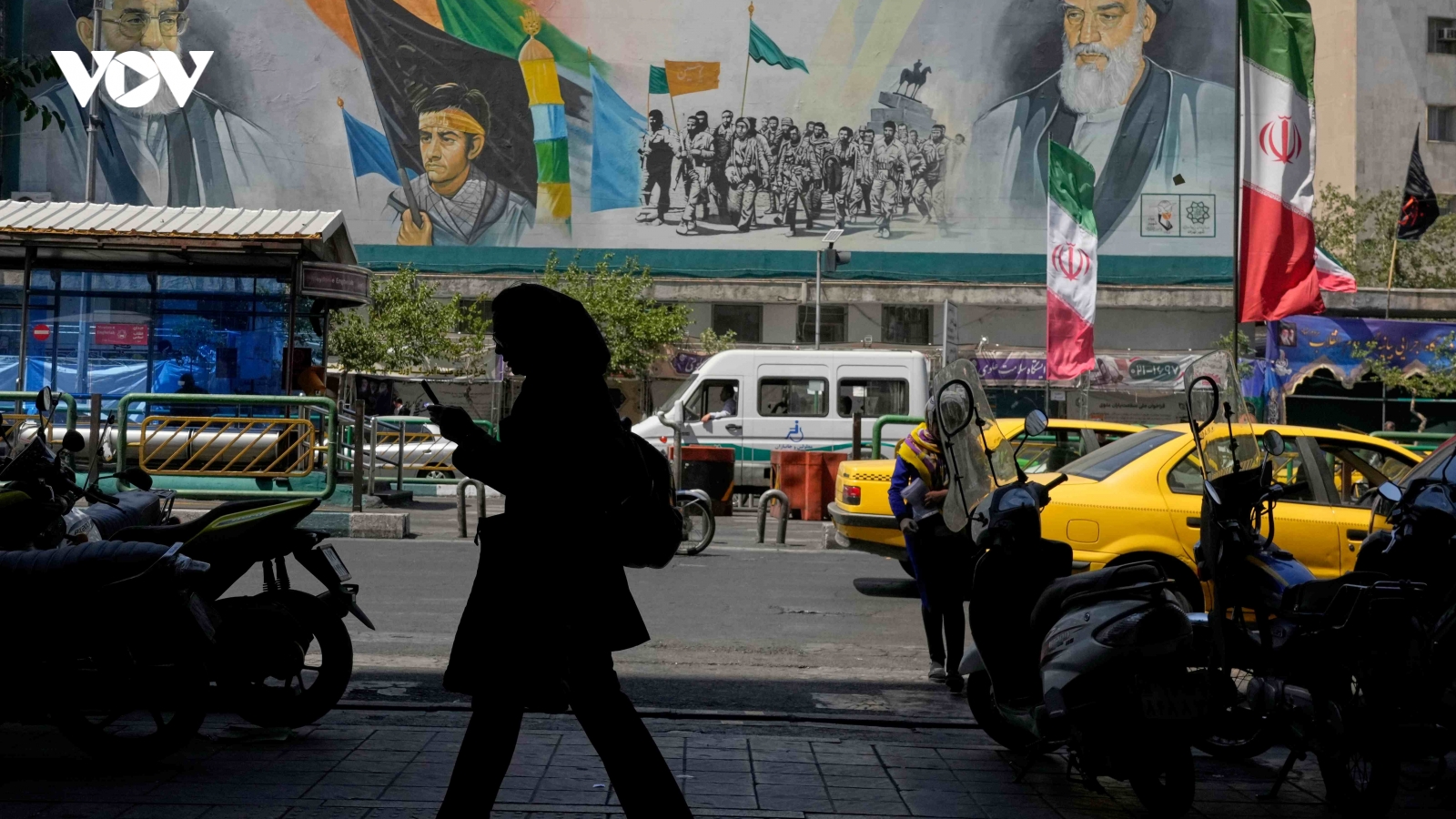 Iran và Israel tuyên bố chấm dứt giao tranh, bất đồng Mỹ - Israel vẫn hiện hữu