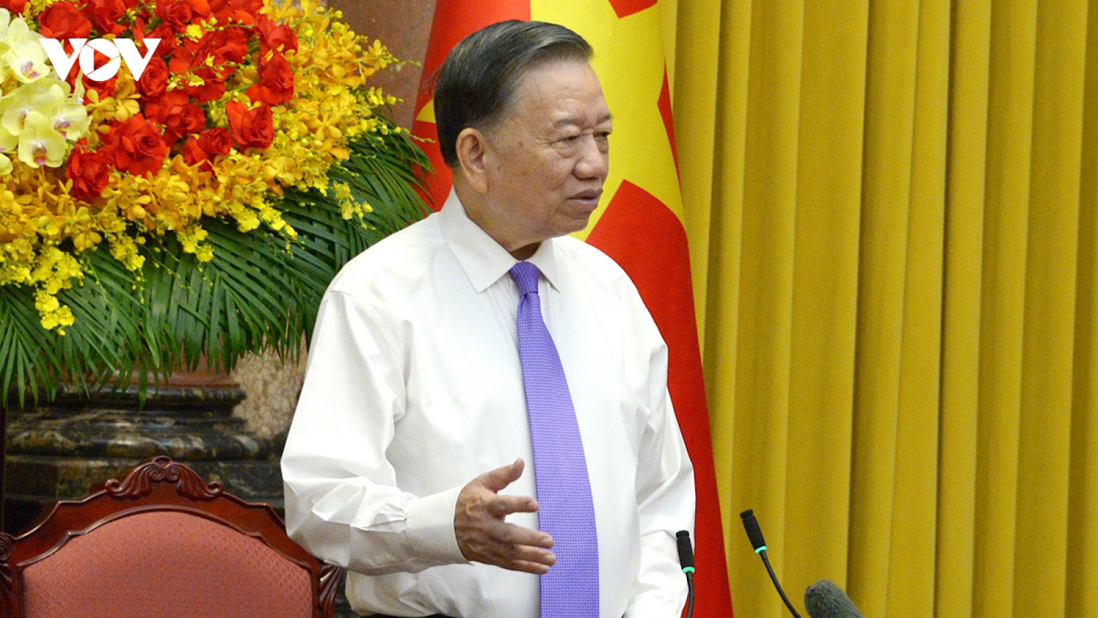Top leader calls for a society built on kindness, trust and responsibility