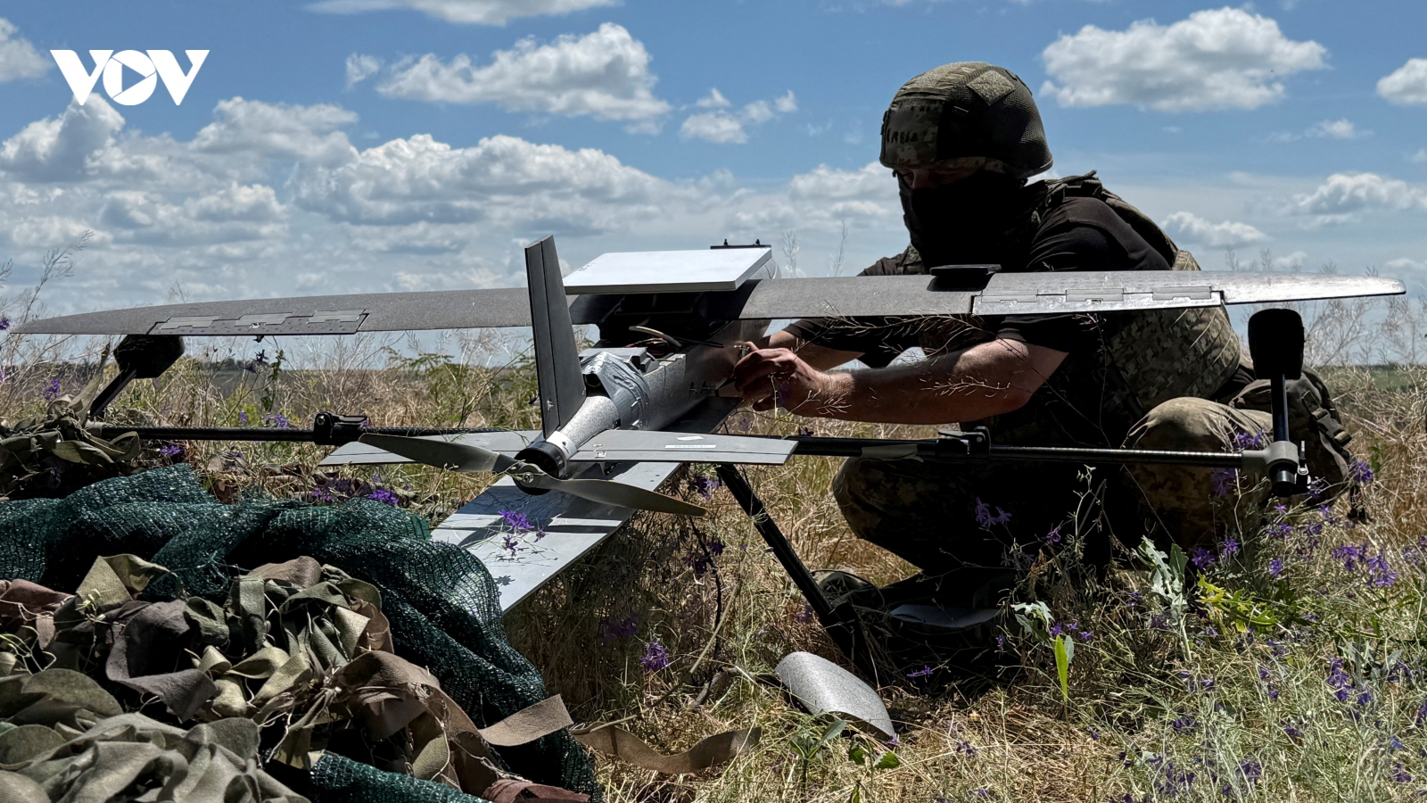 Nga và Ukraine tấn công UAV dồn dập về phía nhau