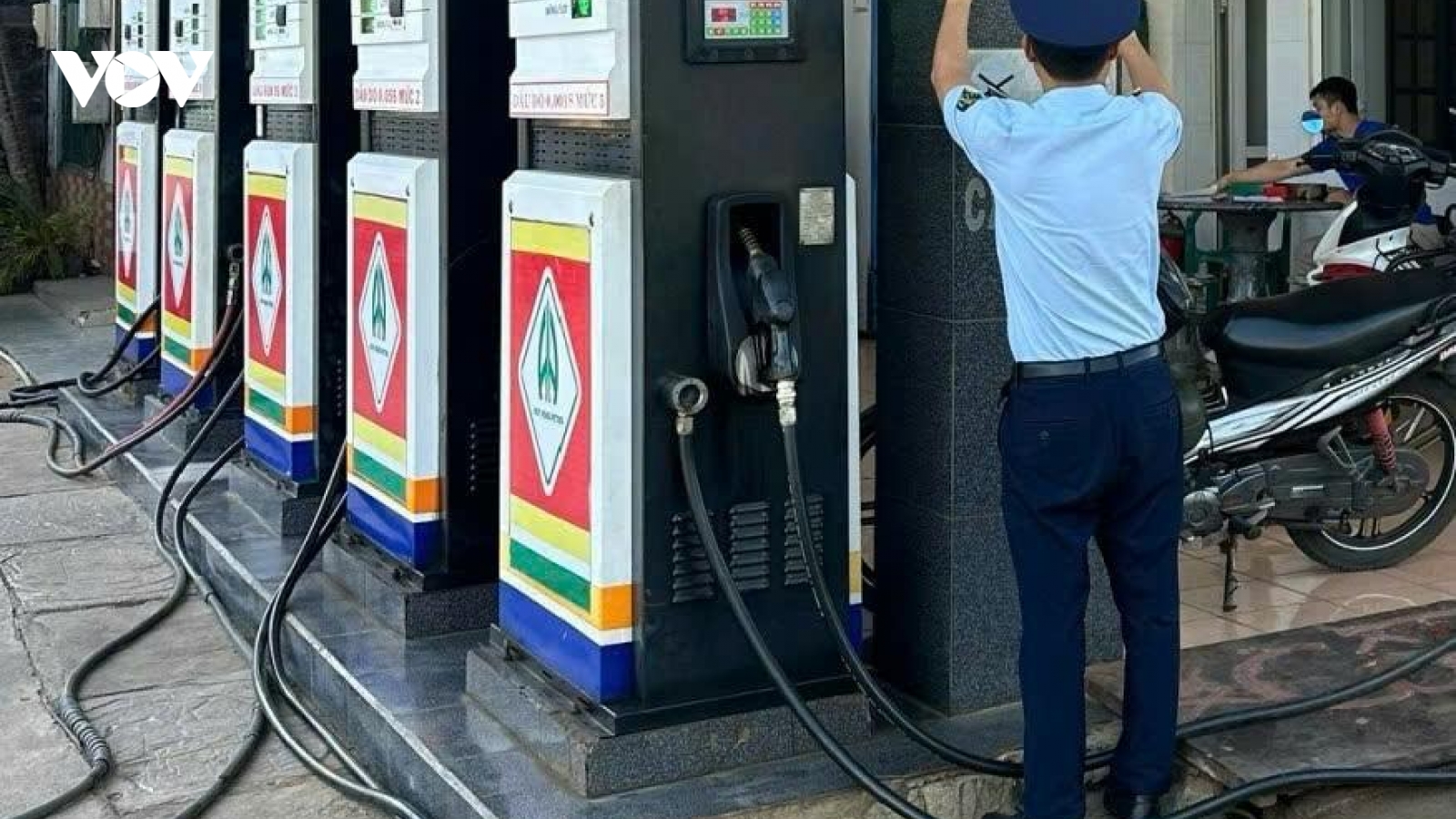 Kiểm tra kinh doanh xăng dầu, Đắk Lắk phạt 4 cửa hàng 100 triệu đồng