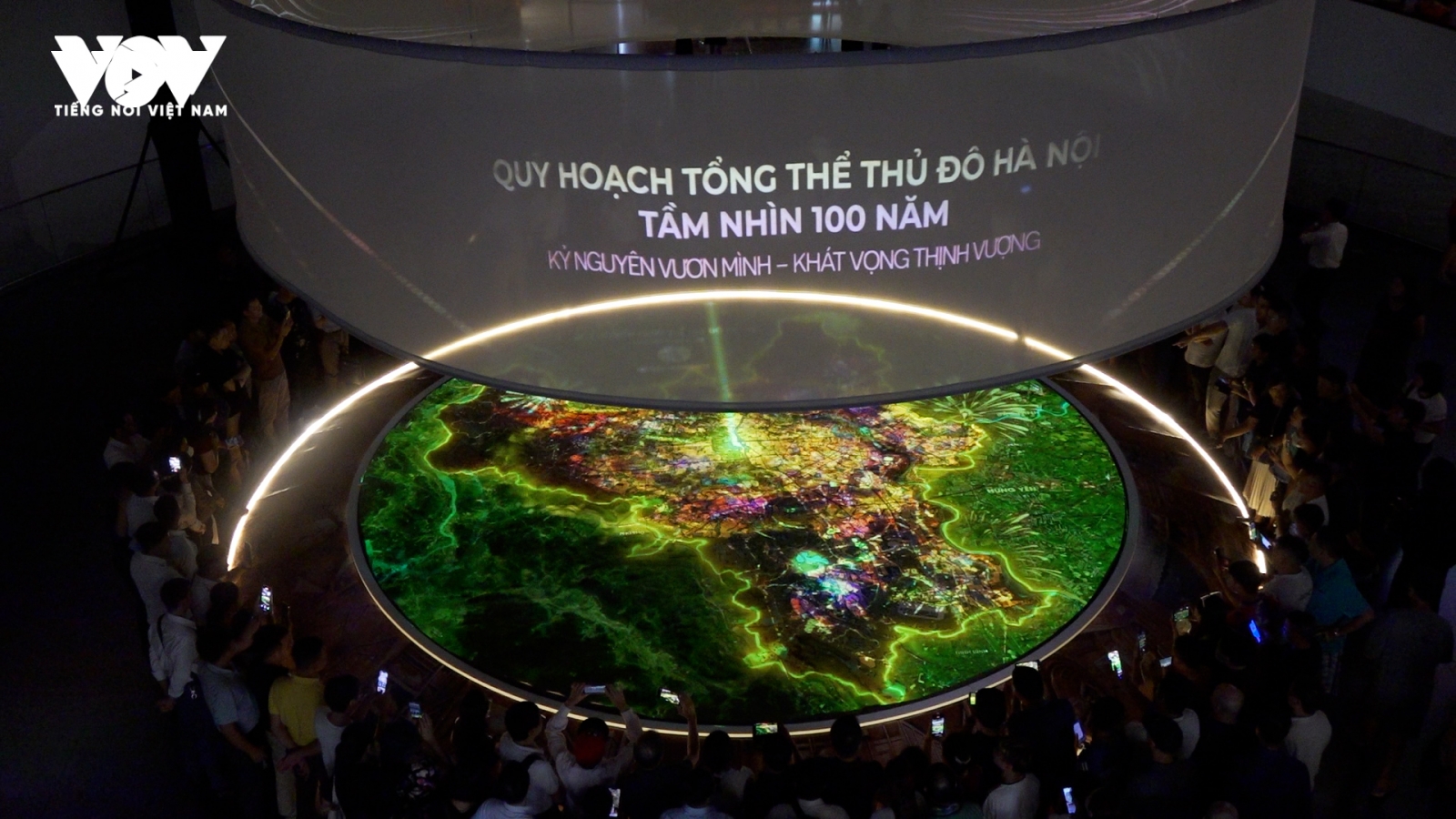 Toàn cảnh triển lãm Quy hoạch Thủ đô tầm nhìn 100 năm tại Bảo tàng Hà Nội