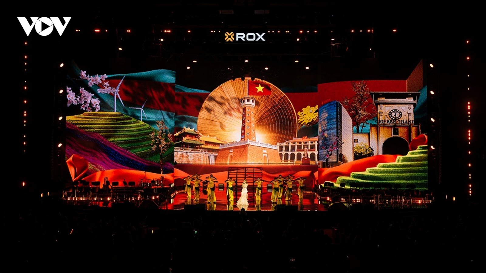 ROX30 Concert: Bản giao hưởng của ký ức, ánh sáng và khát vọng Việt