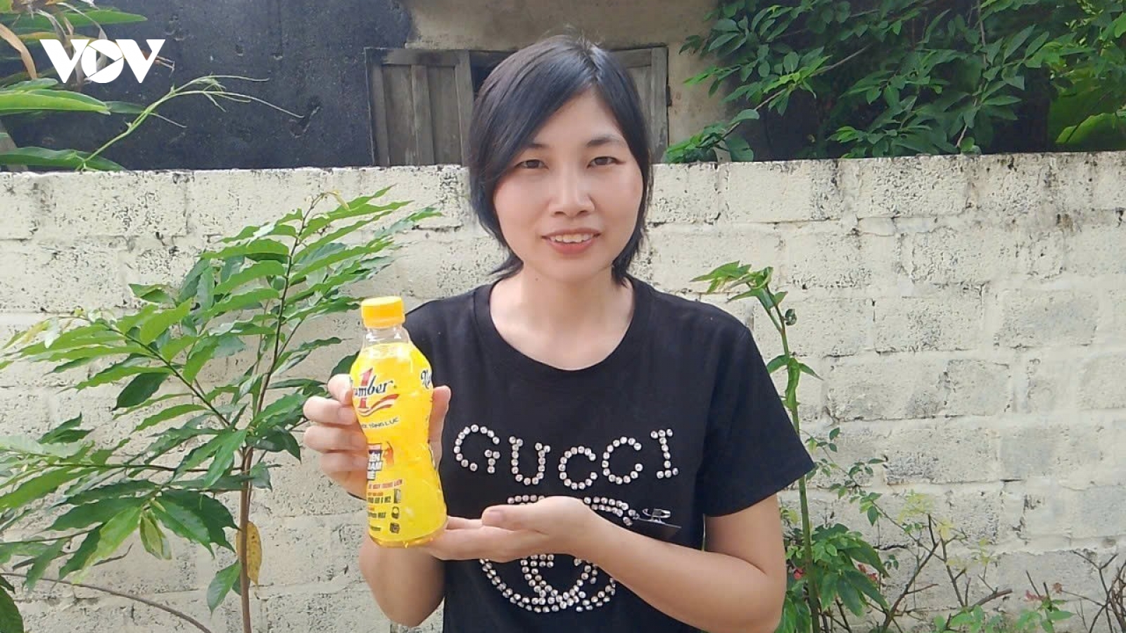 Một dãy mã nhỏ phía sau nhãn chai và nguyên tắc “không ai biết trước kết quả”