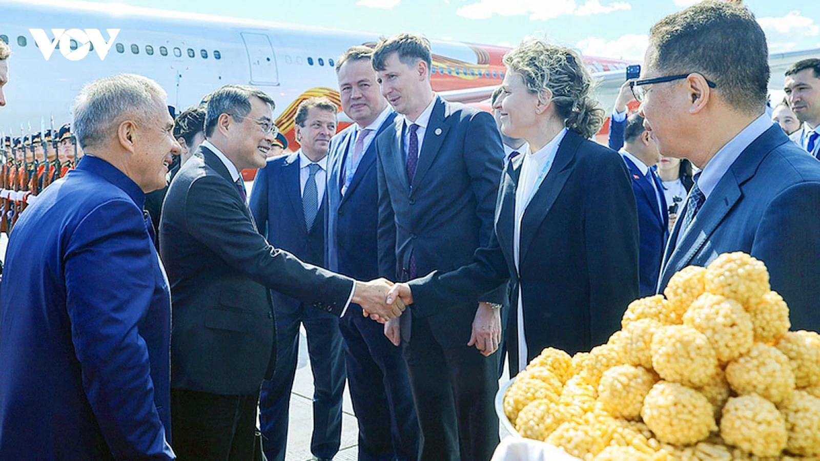 Thủ tướng Lê Minh Hưng đến Kazan, bắt đầu chuyến công tác tại Liên bang Nga