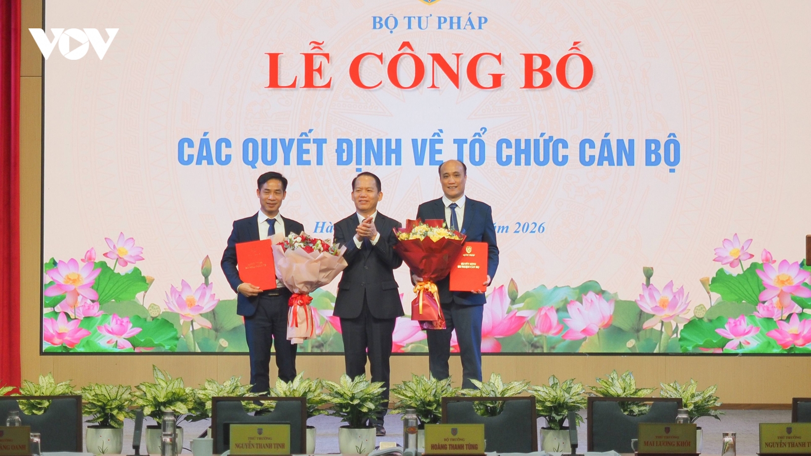 Bộ Tư pháp công bố các quyết định về công tác cán bộ