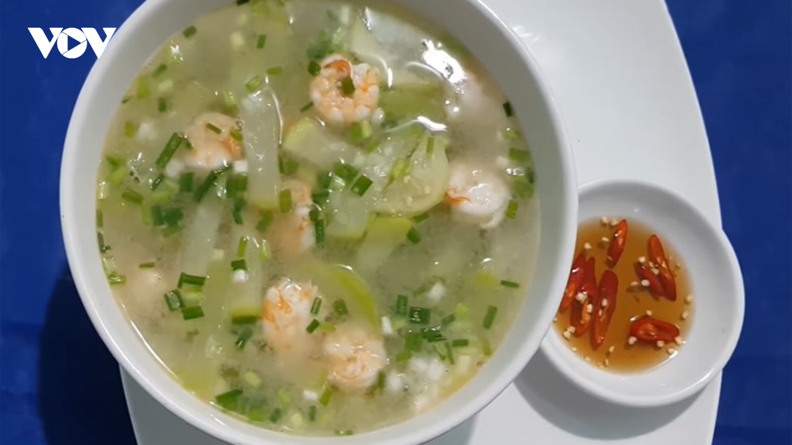 8 món canh thanh mát giúp cơ thể dễ chịu hơn trong ngày nắng nóng