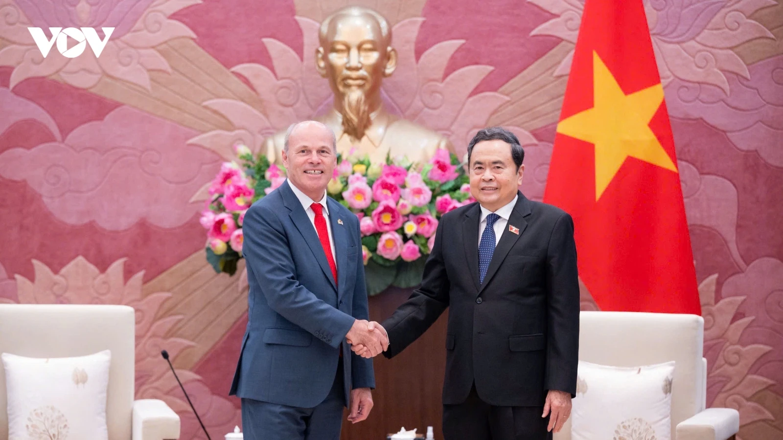 Chủ tịch Quốc hội Trần Thanh Mẫn tiếp Đại sứ Canada Jim Nickel