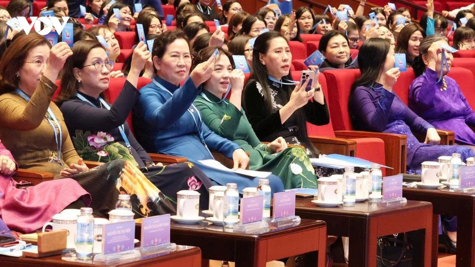 789 đại biểu tham dự Phiên làm việc thứ nhất Đại hội đại biểu Phụ nữ toàn quốc
