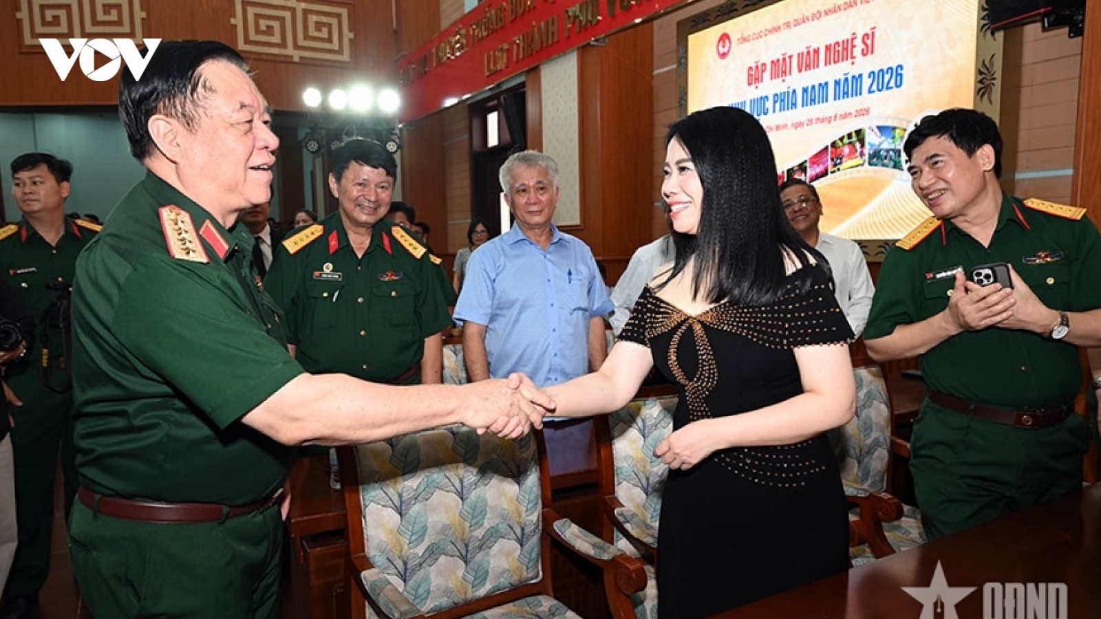 Đại tướng Nguyễn Trọng Nghĩa chủ trì gặp mặt đại biểu văn nghệ sĩ khu vực phía Nam