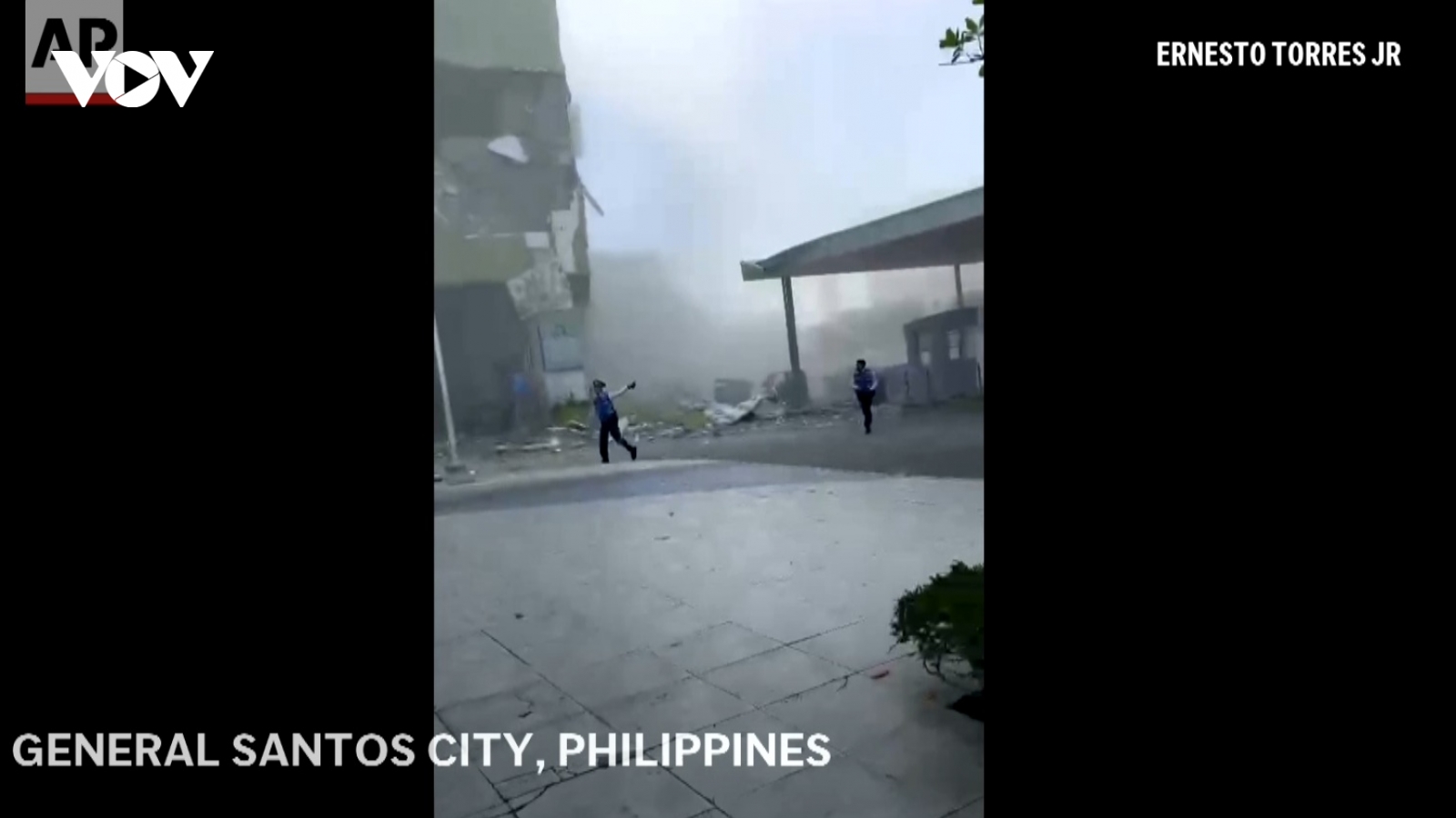 Video động đất 7,8 độ rung chuyển miền nam Philippines