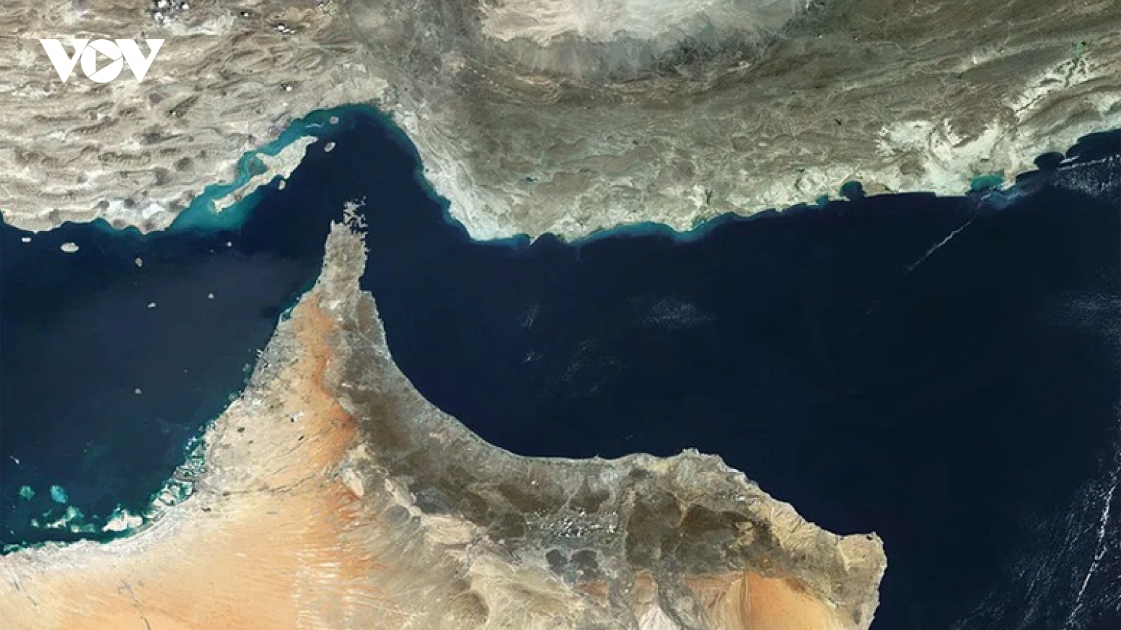 Mỹ đồng ý để Iran tạm giao dịch dầu mỏ trong 60 ngày