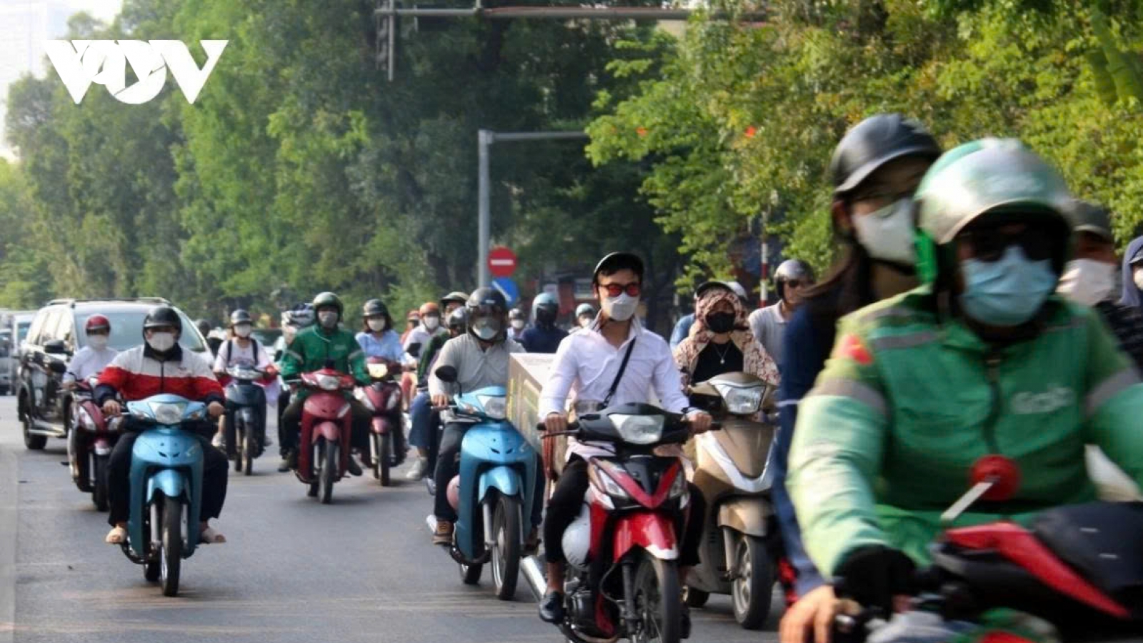 Thời tiết hôm nay 18/6: Hà Nội oi nóng 33-35 độ, Bắc Bộ có mưa dông