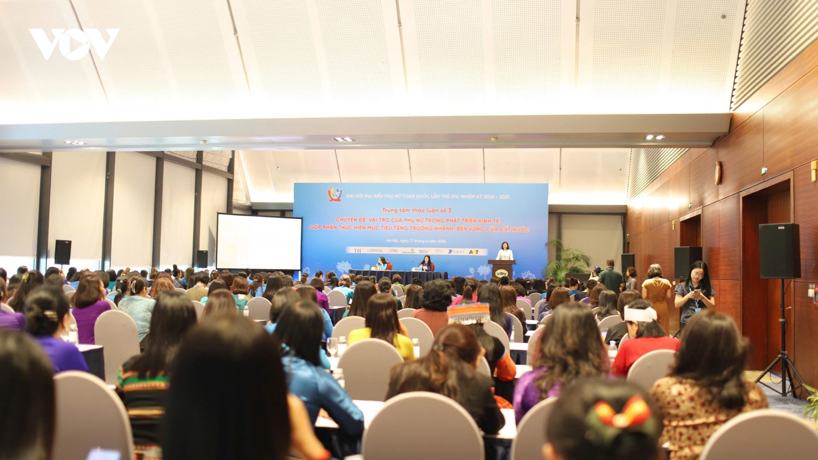 Phụ nữ Việt Nam thúc đẩy phát triển kinh tế trong giai đoạn chuyển đổi xanh và số