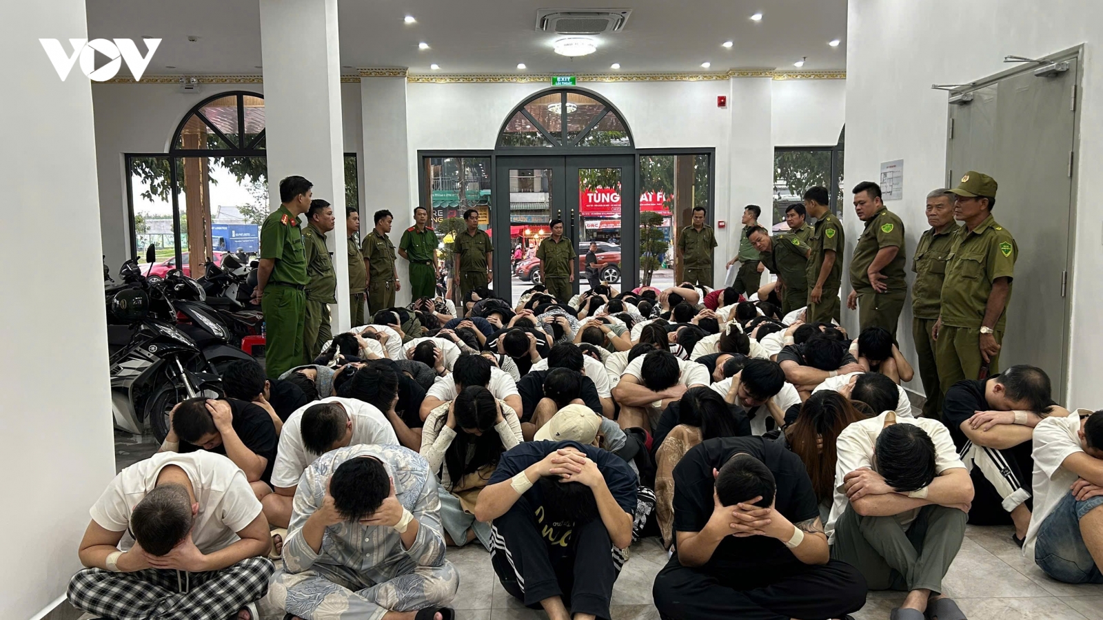 Kịp thời ngăn chặn nhóm người nước ngoài lập “đại bản doanh” lừa đảo tại TP.HCM