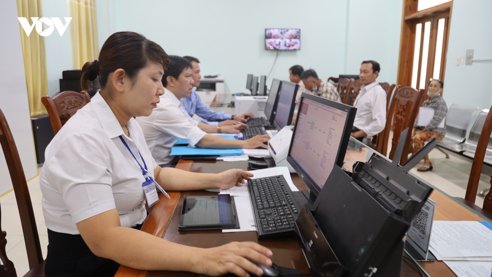 Quảng Ngãi tạm dừng bổ nhiệm, điều động cán bộ cấp tỉnh và cấp xã