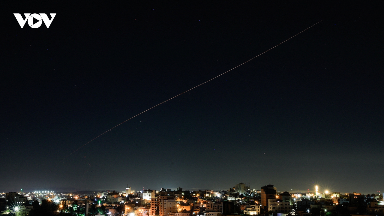 Israel tuyên bố sẽ tấn công Iran “quyết liệt” sau vụ phóng tên lửa