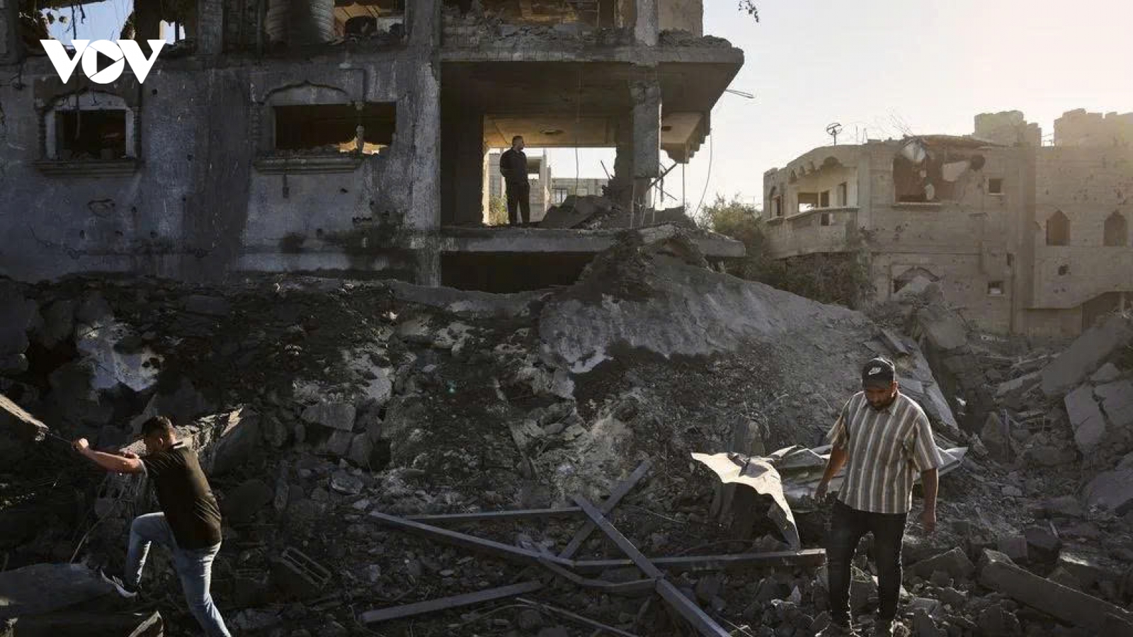 Israel tấn công Thủ đô của Lebanon