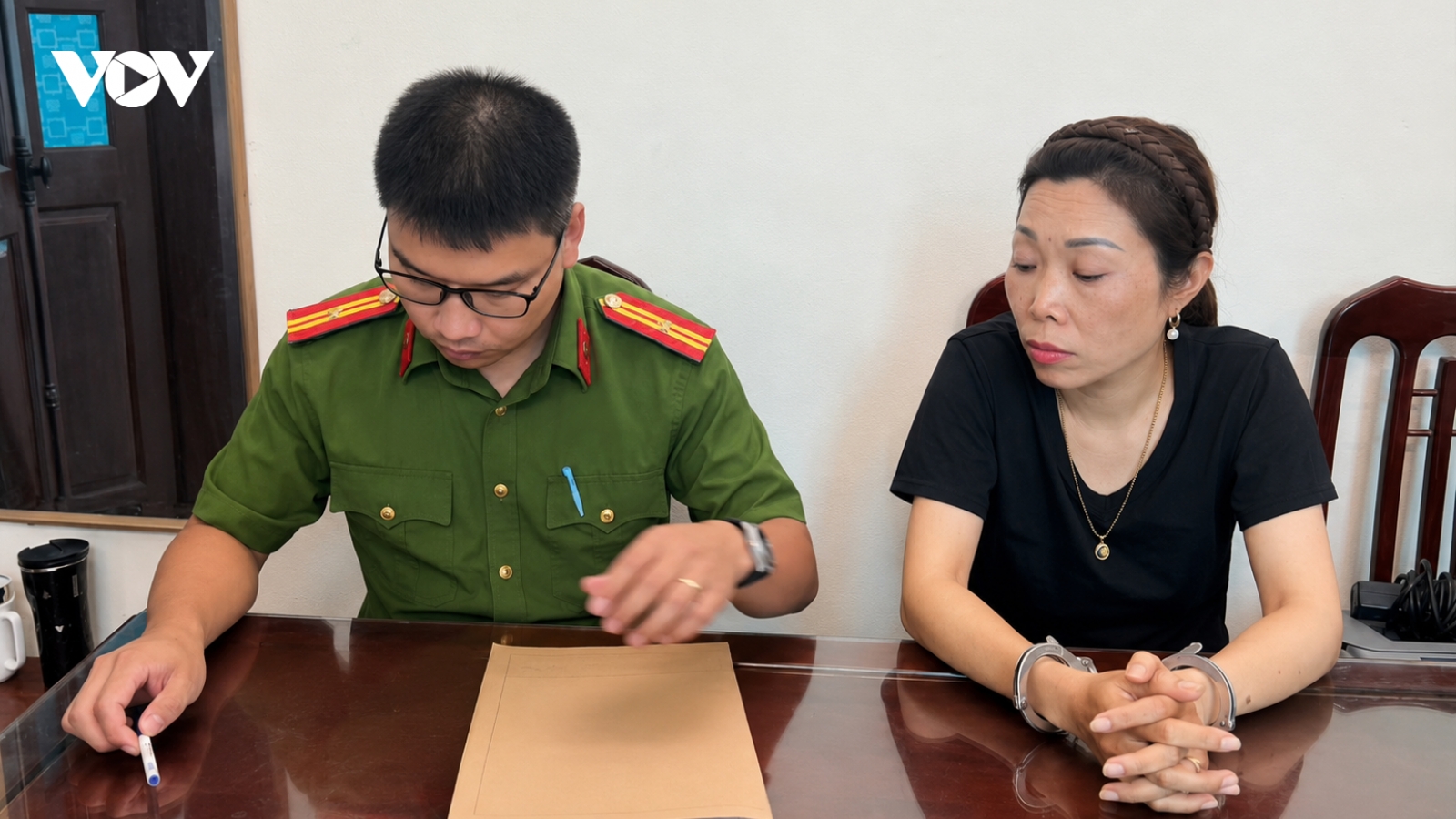 Khởi tố người phụ nữ ở Ninh Bình lừa hơn 559 triệu đồng bằng chiêu "chạy án"