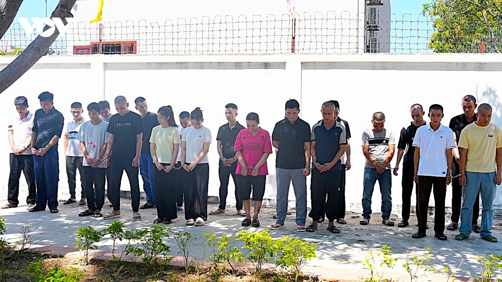 Triệt phá đường dây lừa đảo xuyên quốc gia dùng "tình cảm ảo" chiếm đoạt tài sản