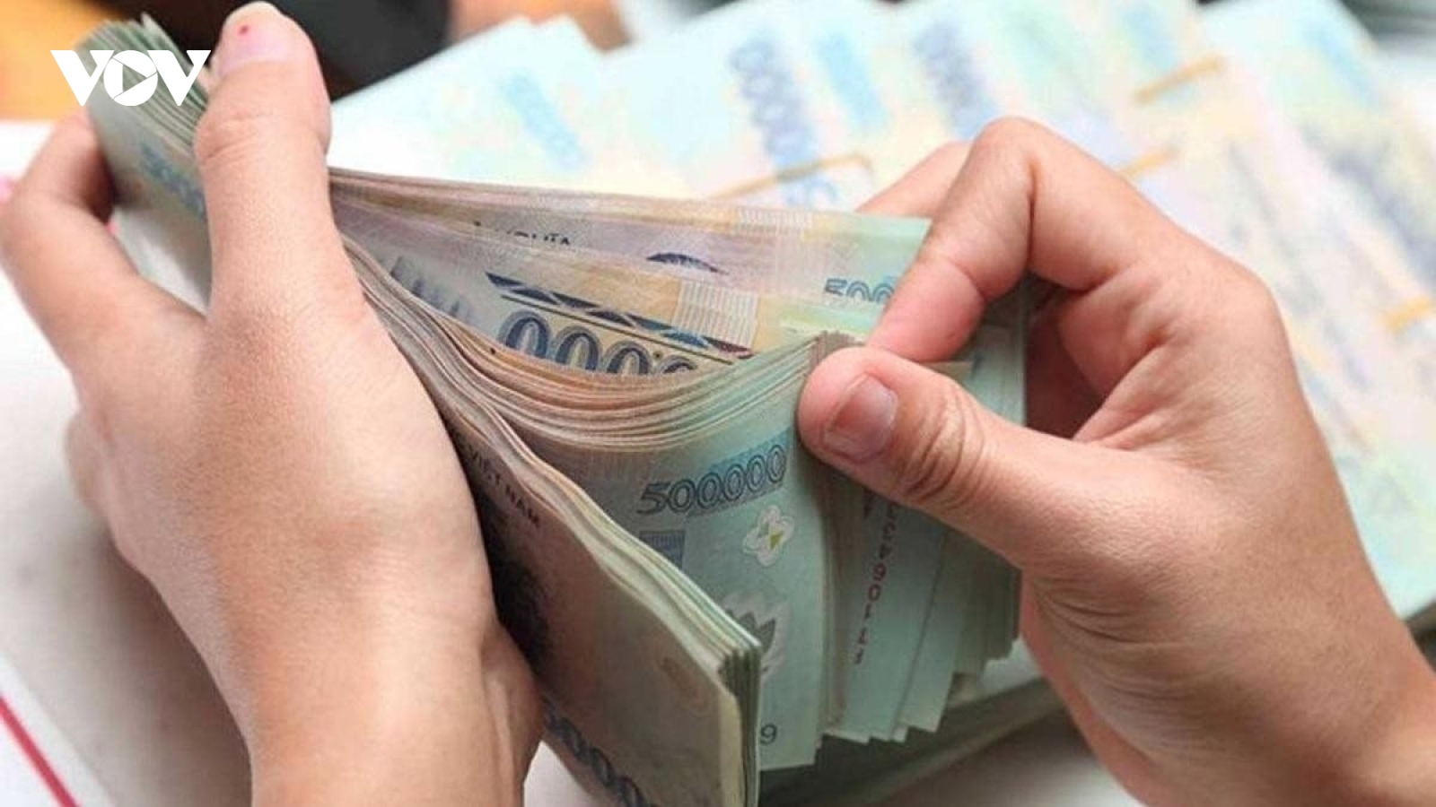Lương tối thiểu: Thận trọng xem xét điều chỉnh trong thời gian tới