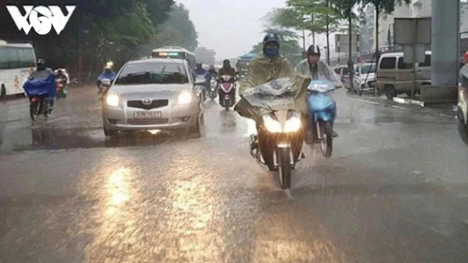 Thời tiết hôm nay 16/6: Vùng núi Bắc Bộ có mưa vừa, mưa to và dông