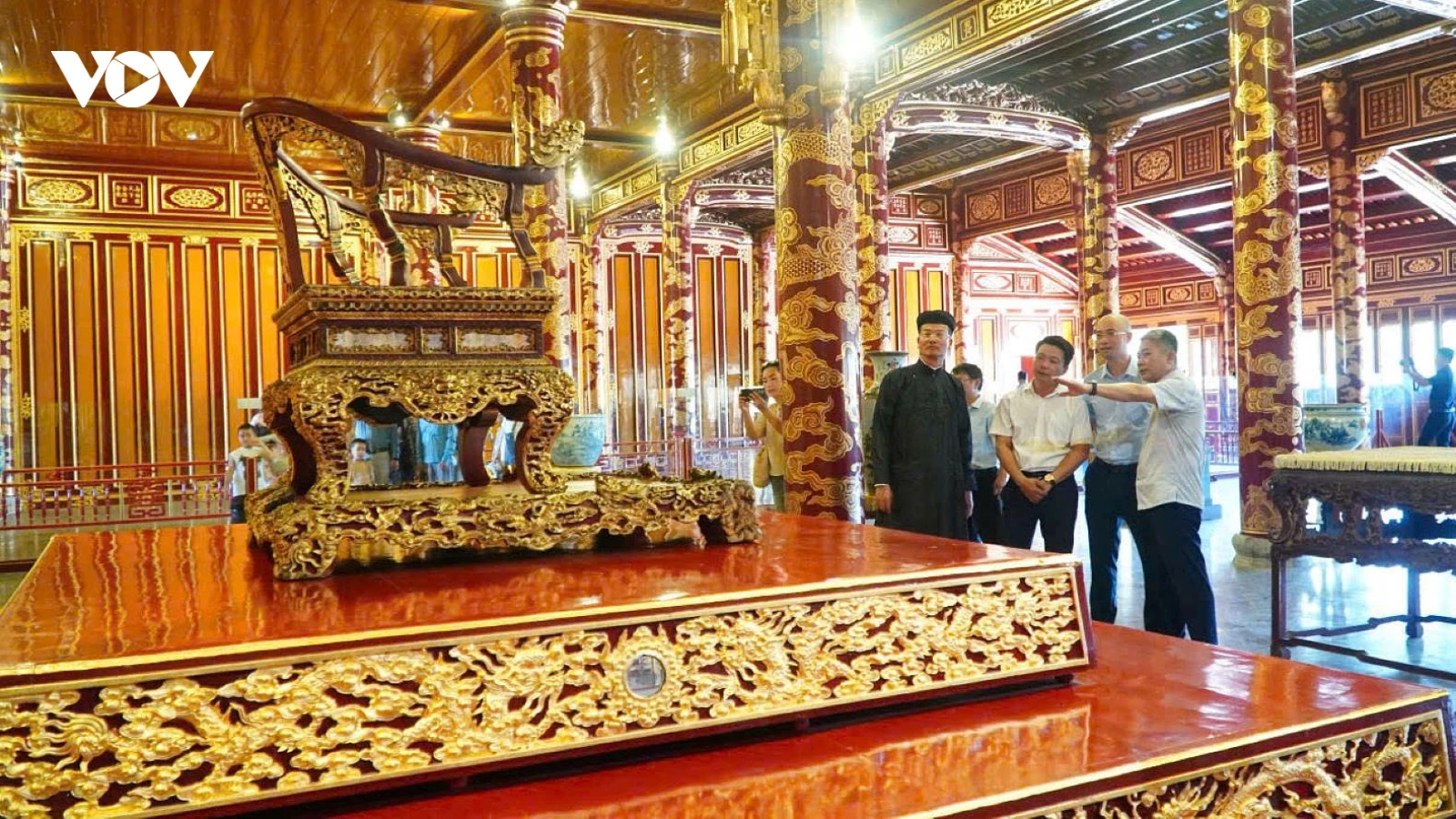 Bảo vật quốc gia Ngai vua triều Nguyễn được phục chế, trưng bày tại điện Thái Hòa