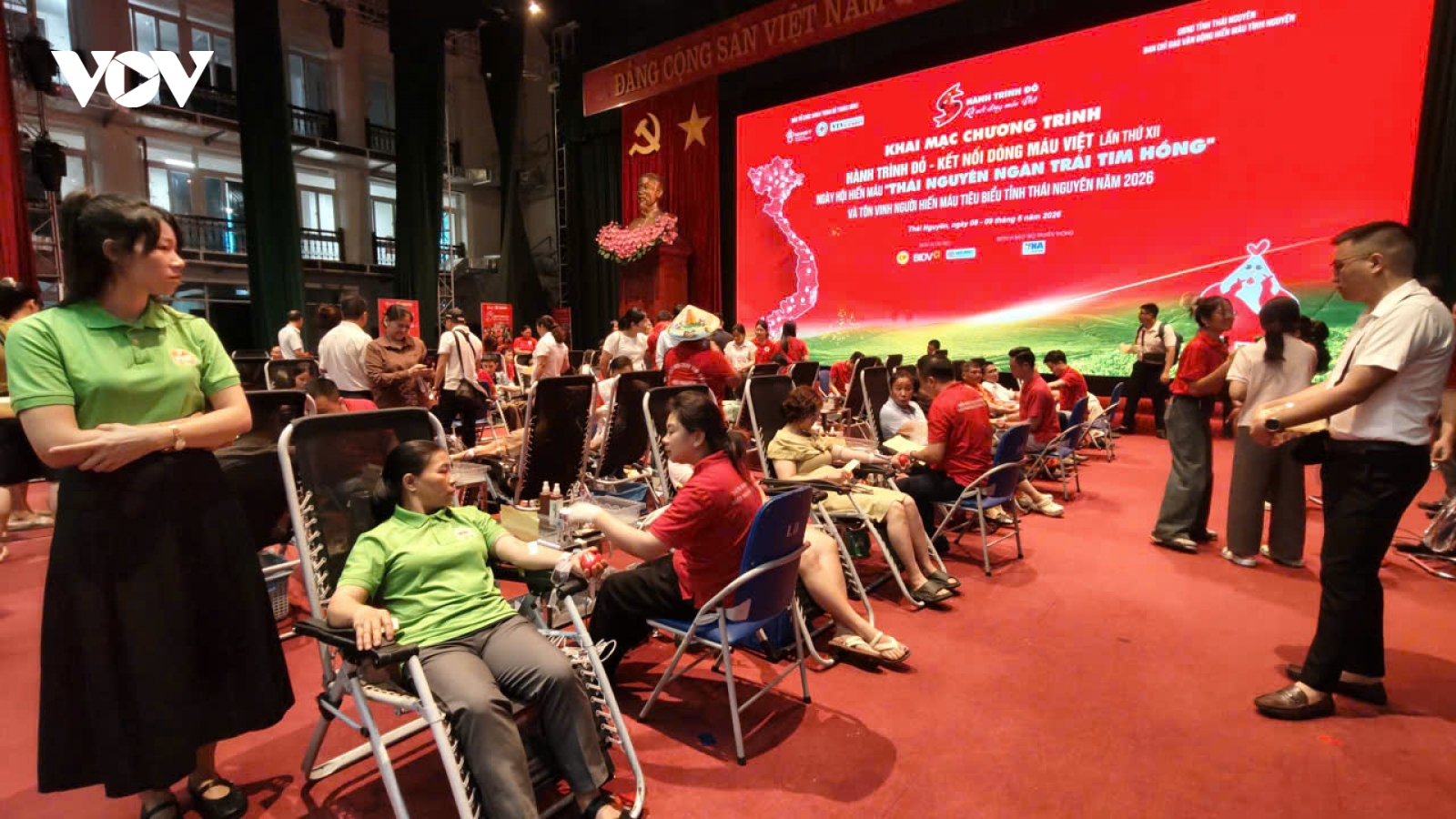 Hàng nghìn người tham gian ngày hội “Thái Nguyên ngàn trái tim hồng”