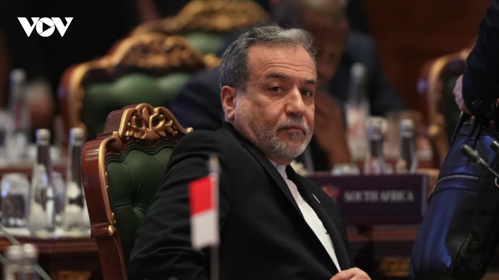 Quân đội Iran thề tử chiến, kêu gọi Mỹ và Israel đầu hàng