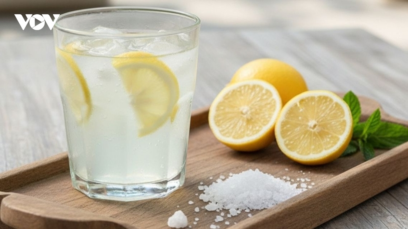Nước chanh muối có thực sự là “thần dược” như nhiều người vẫn nghĩ?