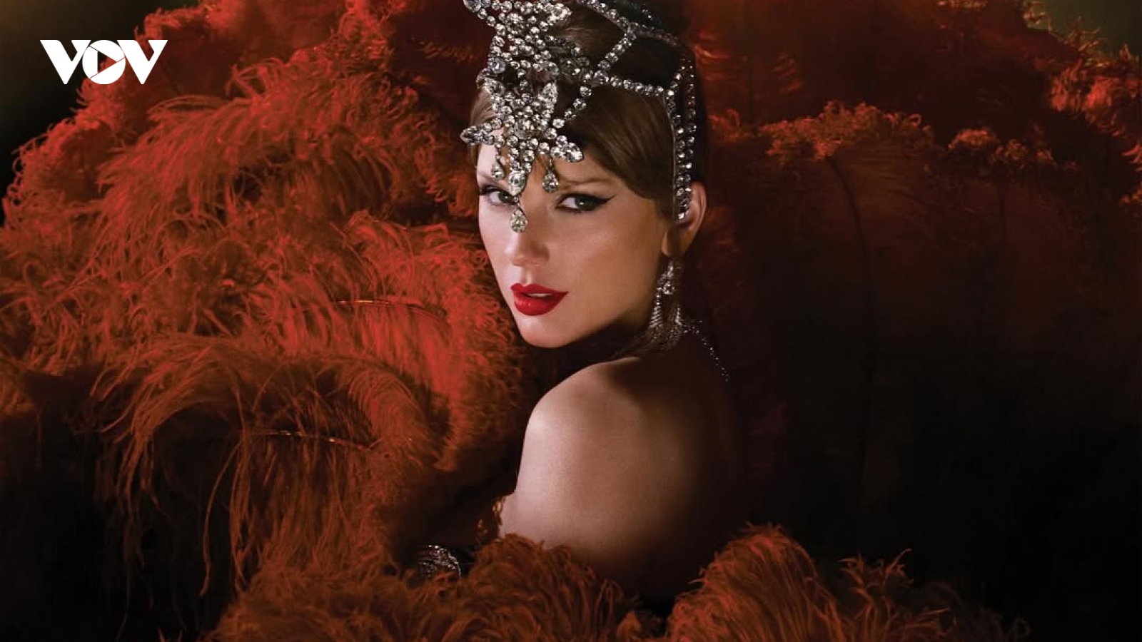Taylor Swift: Nữ tỉ phú âm nhạc, hôn lễ thế kỷ và cuộc đời như cổ tích