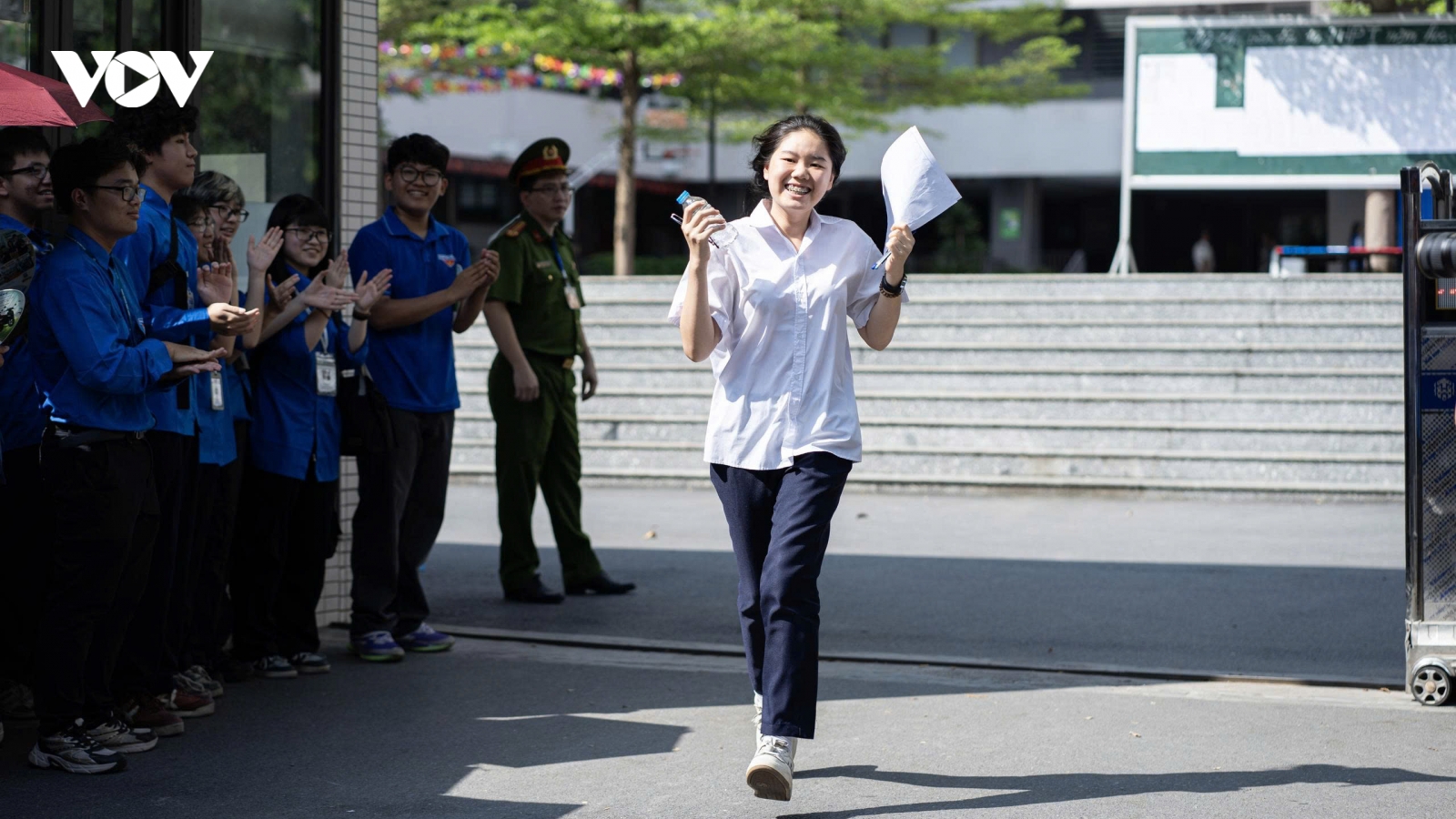 Hoàn thành môn thi chuyên Địa lí vào lớp 10 tại Hà Nội năm 2026