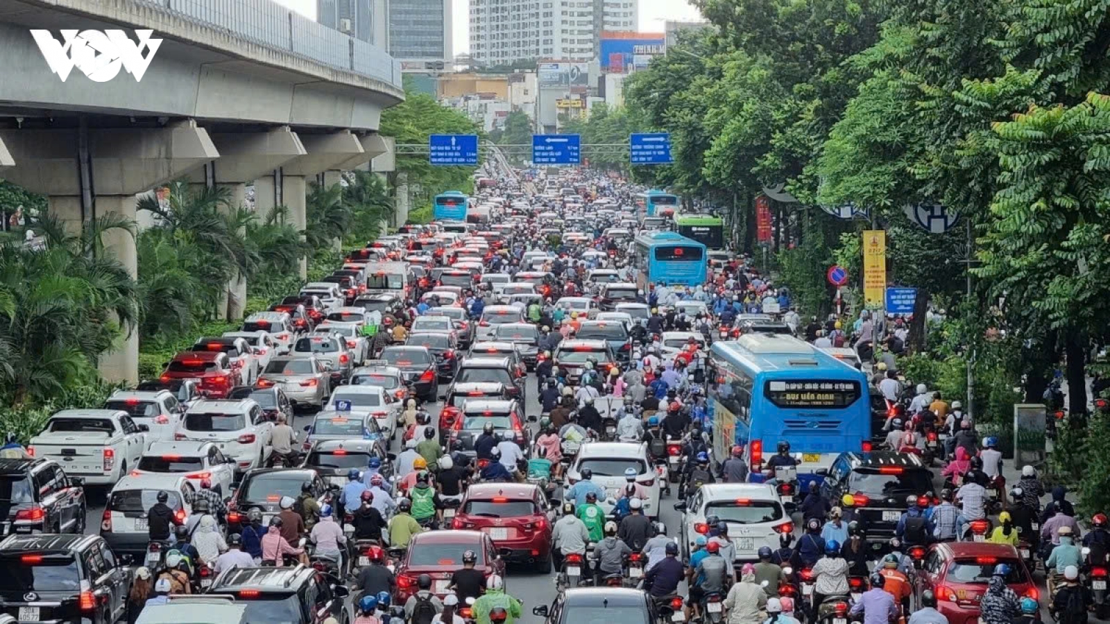 Hà Nội thí điểm thu phí đối với phương tiện cá nhân vào khu vực trung tâm