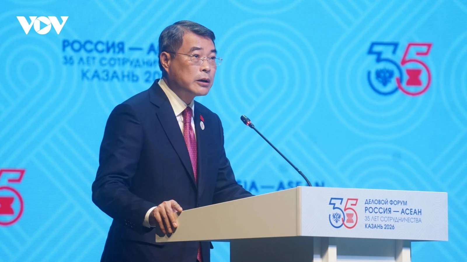 Thủ tướng nêu 3 định hướng hợp tác trọng tâm tại Diễn đàn Doanh nghiệp ASEAN-Nga