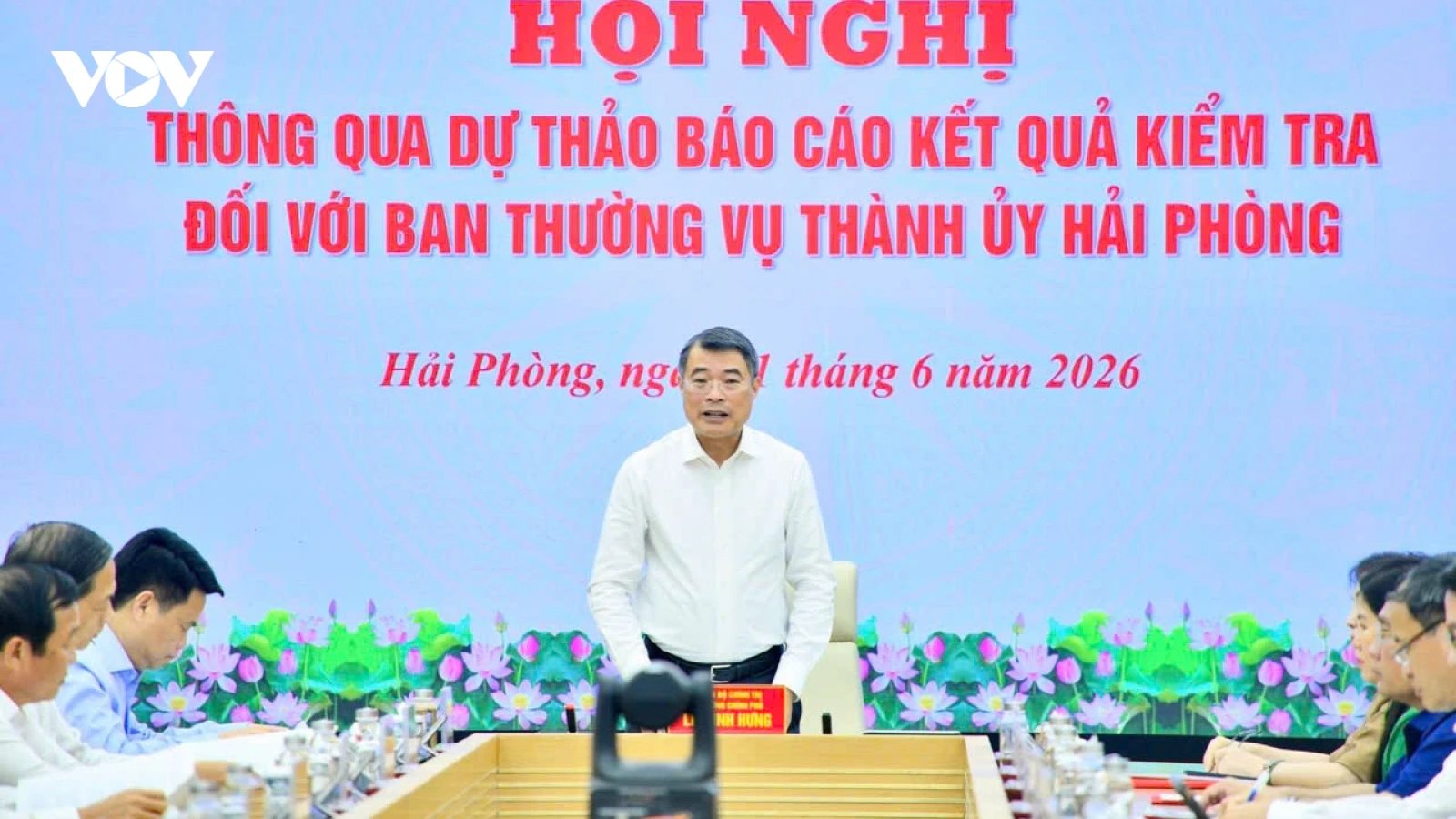 Thủ tướng: Hải Phòng phải đi đầu đổi mới mô hình tăng trưởng