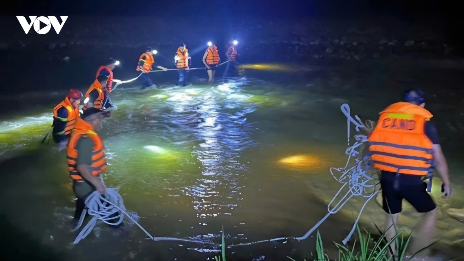 Tìm thấy thi thể 2 em nhỏ mất tích bên suối Thia ở Lào Cai
